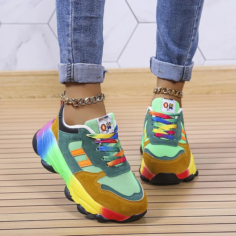 Dientje | Lichte sneakers met ruime neus